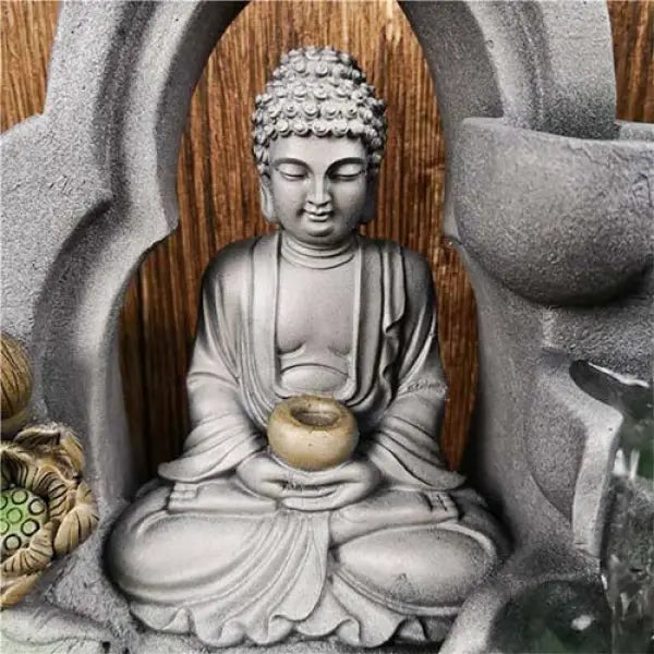 Fontaine-à-Eau-avec-Bouddha