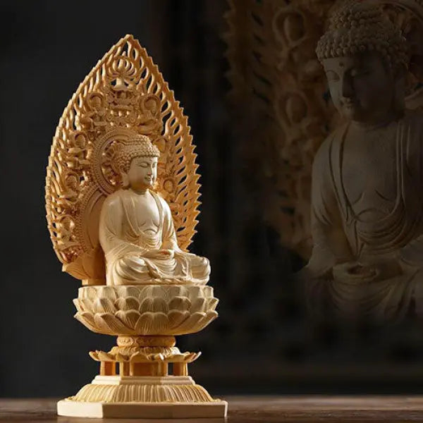 Statue-Divinité-Bouddhiste-en-Bois