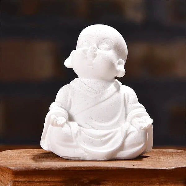 Statuette-Petit-Moine-Qui-Médite