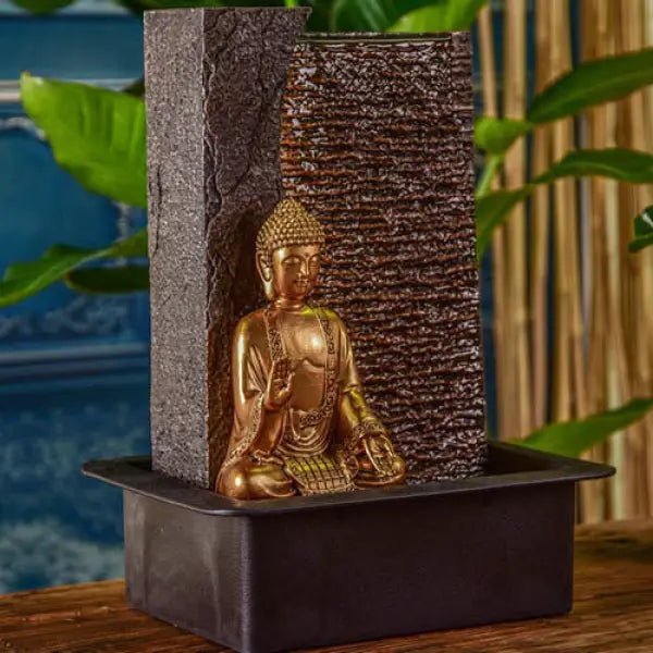 fontaine-divinite-bouddhiste-gautama-cascade-eau