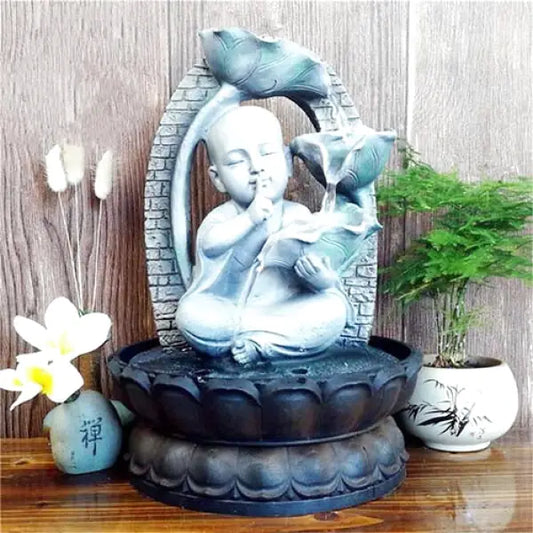    fontaine-Bouddha-zen-avec-Moine-Bouddhiste