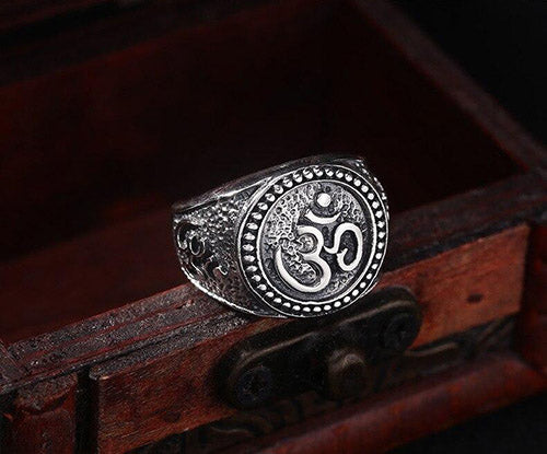 Bague-Symbole-AUM-en-Argent-S925