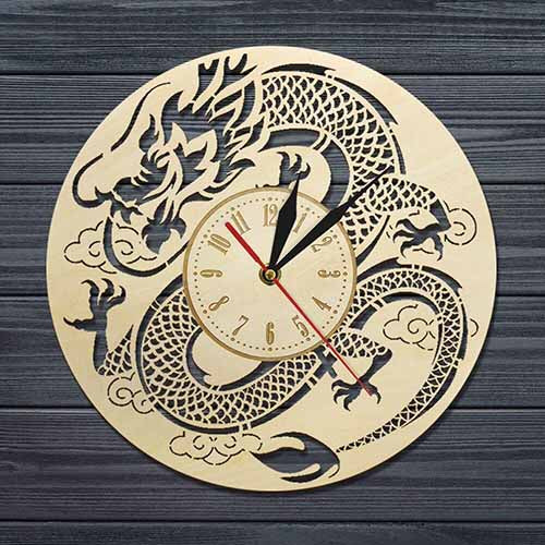 Horloge-Japonaise-Avec-Dragon